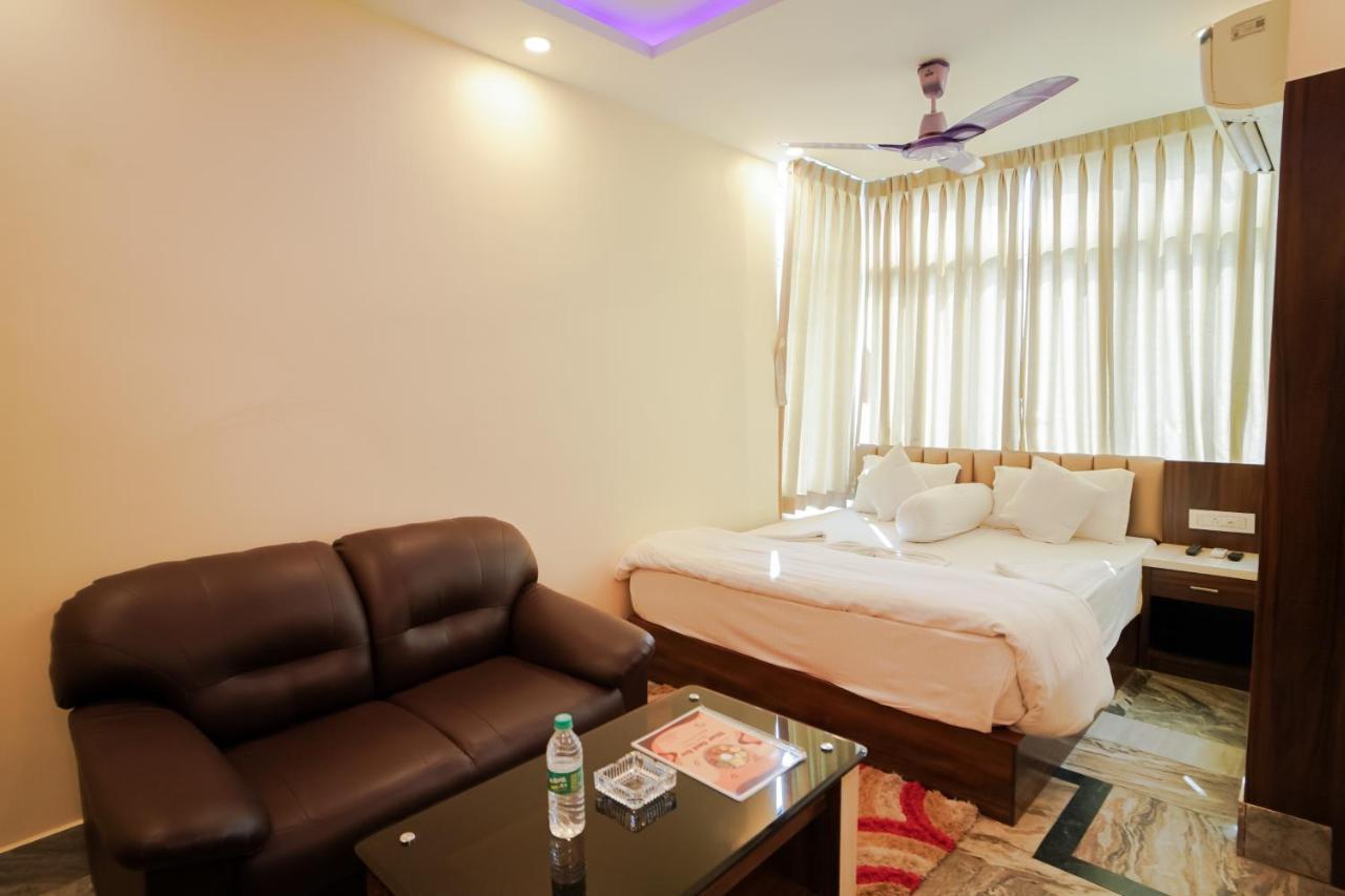 Silver Sand Eco Resort !! Beachfront !! With Biggest Pool And Huge Open Area !! Ideal For Weddings !! Couple Friendly !! Mandarmani Exterior photo